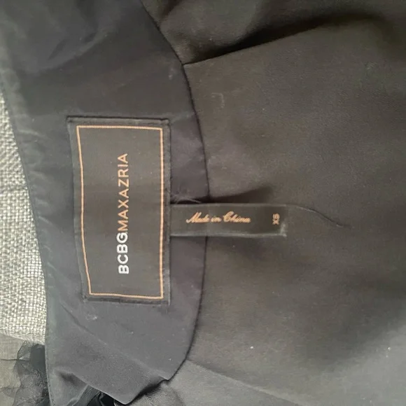 BCBG cropped dressy jacket with feathered sleeves - Picture 5 of 8